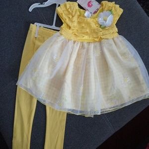 Girl's two piece set size 4T